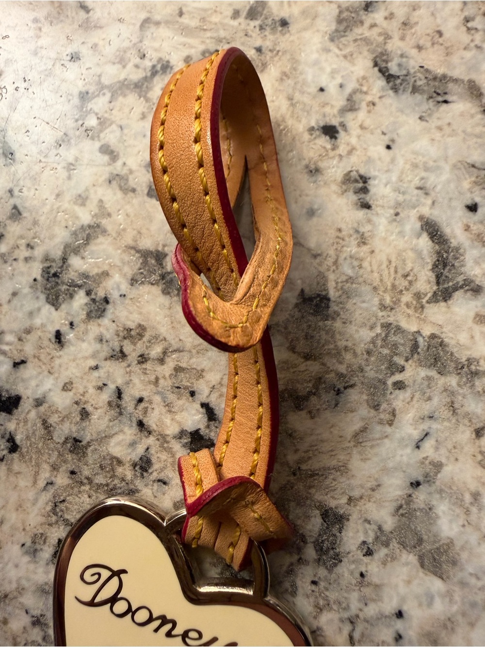 Dooney & Bourke Tan Leather Heart Purse Charm Light Yellow Cream Y2K 💛🤍 - Picture 4 of 5